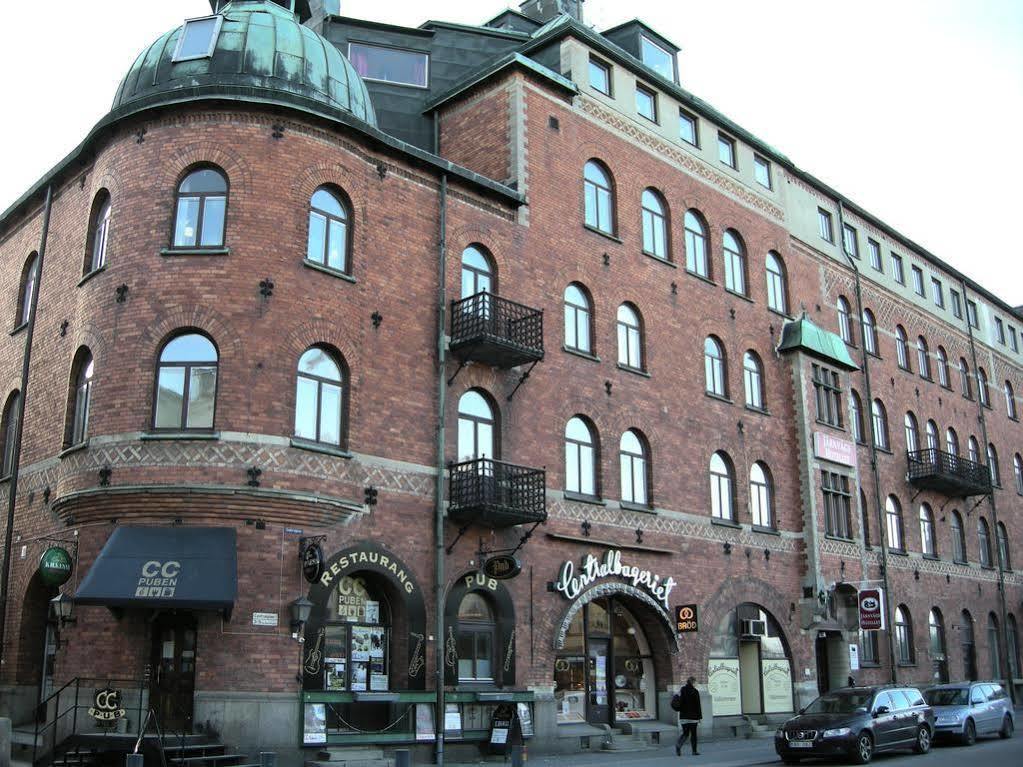 Jaernvaegshotellet Gavle Exterior photo